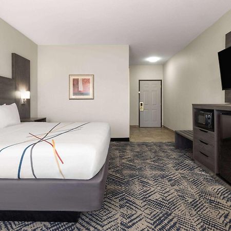 Hotel La Quinta By Wyndham Tulsa Airport / Expo Square Exterior foto