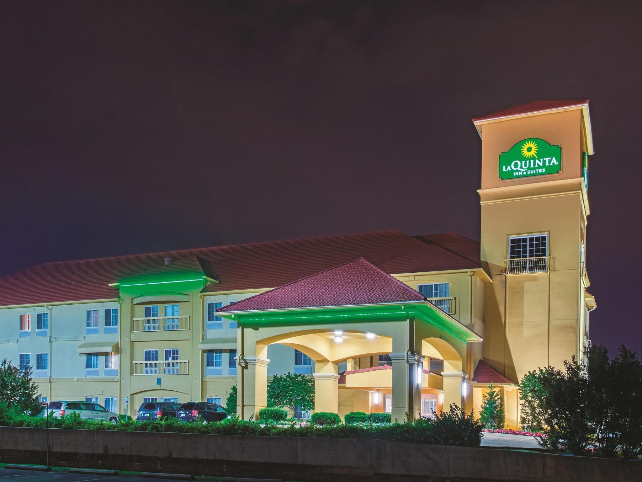 Hotel La Quinta By Wyndham Tulsa Airport / Expo Square Exterior foto