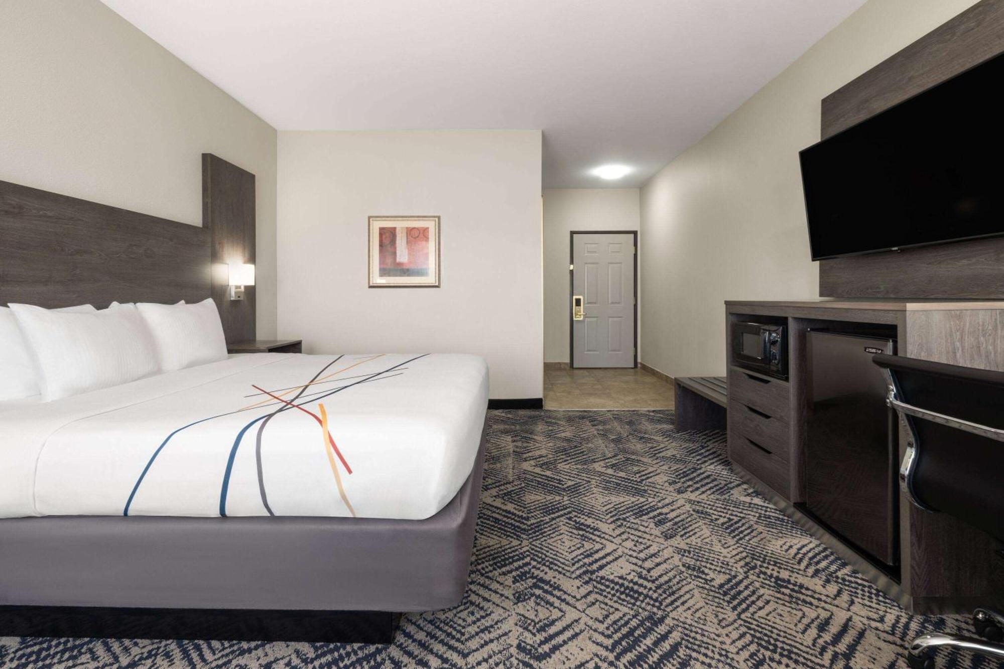 Hotel La Quinta By Wyndham Tulsa Airport / Expo Square Exterior foto