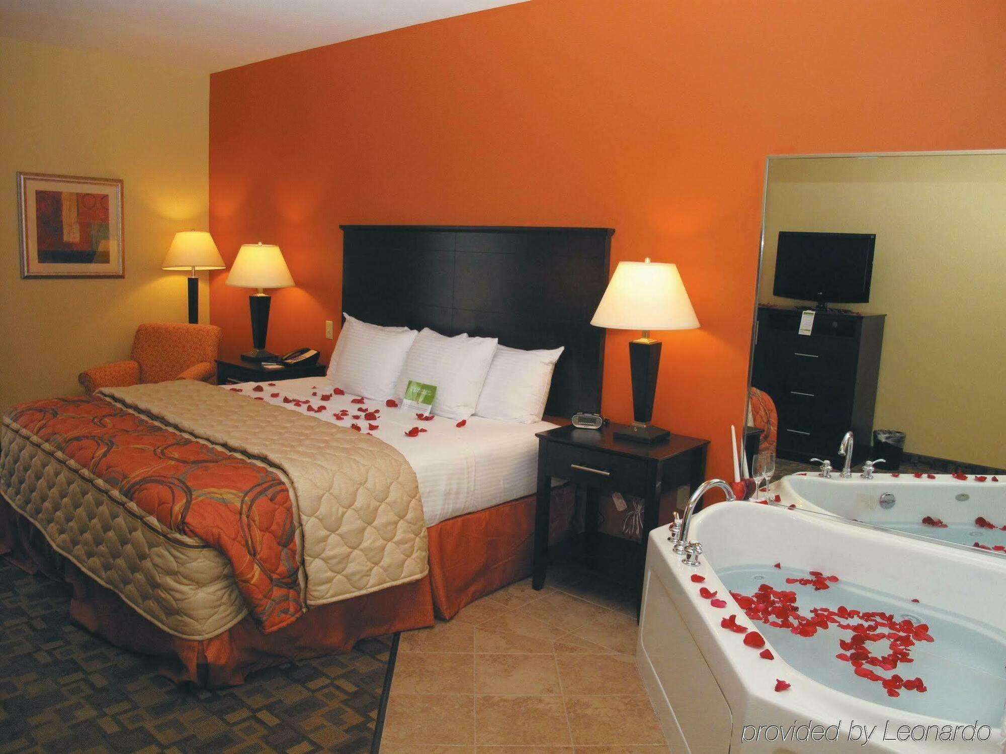 Hotel La Quinta By Wyndham Tulsa Airport / Expo Square Habitación foto